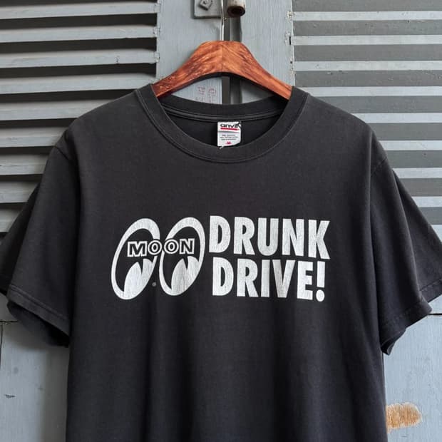 [M]문아이즈 DRUNK DRIVE! 티셔츠