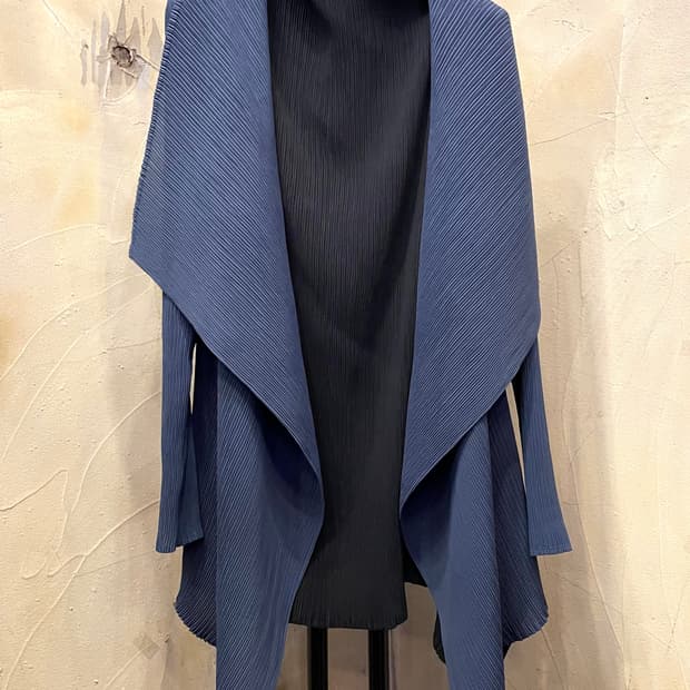 아르마니 꼴레지오니 레이어드 플리츠 가디건 55~66