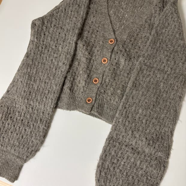 앙고라 벌룬소매 모카 가디건