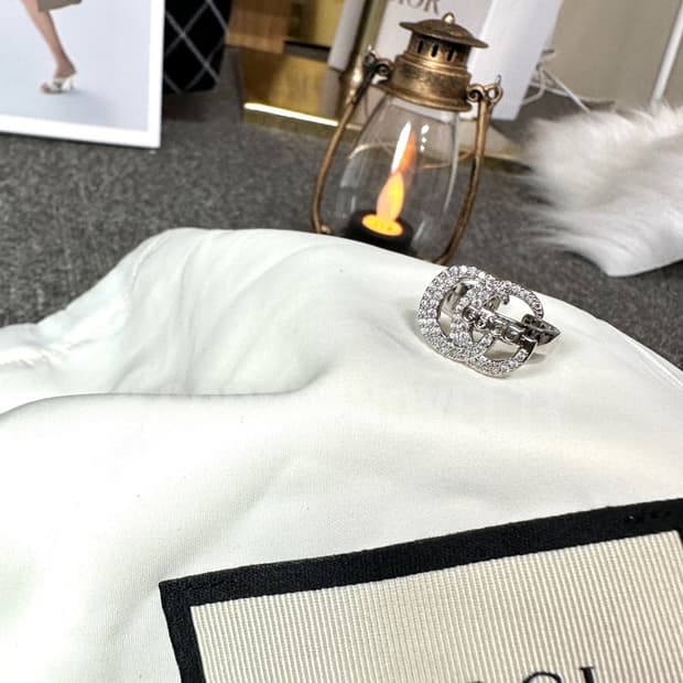 구찌 이니셜 반지 실버