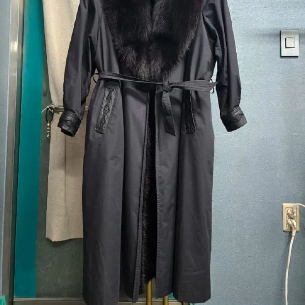 밍크털 블랙 롱 코트