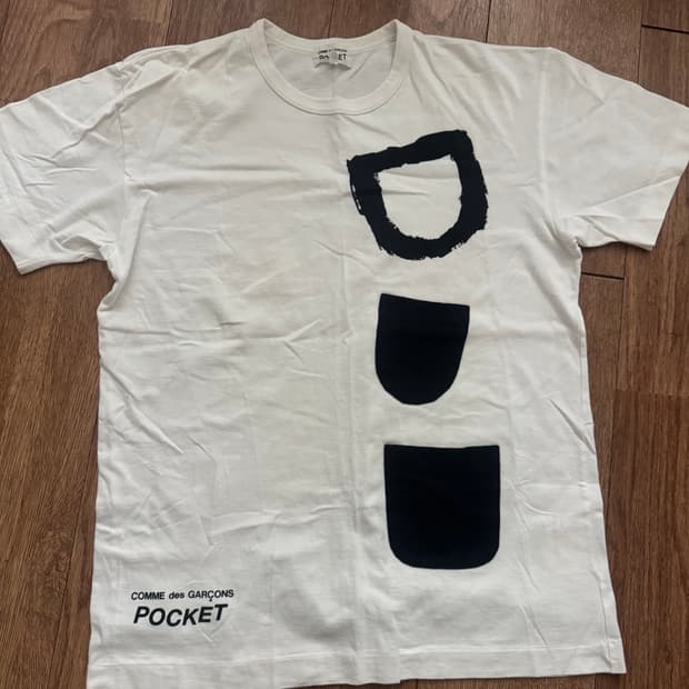 꼼데가르송 CDG 포켓 하프 티셔츠 팝니자