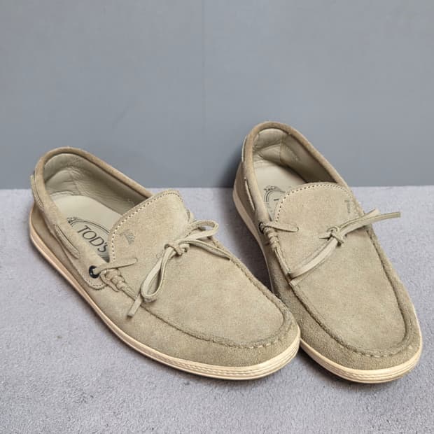 (255)
TOD'S (토즈) 스웨이드 로퍼화
