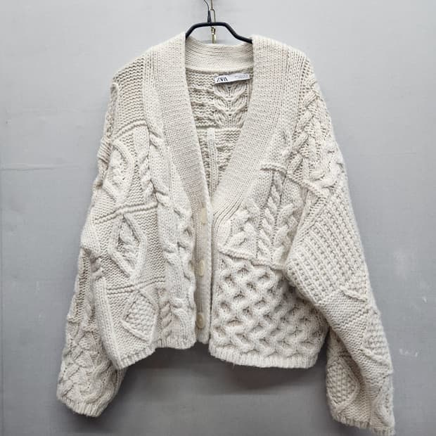 자라 ZARA 뜨개질 패턴 디테일 오버핏 가디건 S(XL)