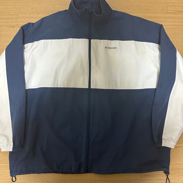 발렌시아가 로고 윈드브레이커 바람막이