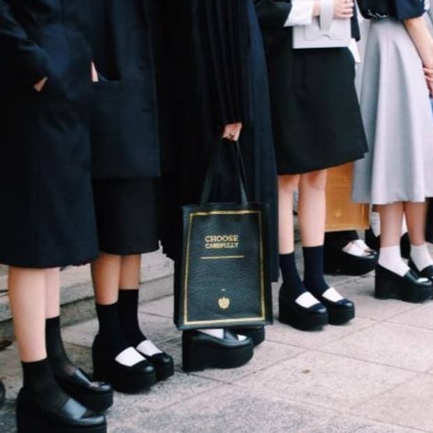 로우클래식 13SS 가죽 가방