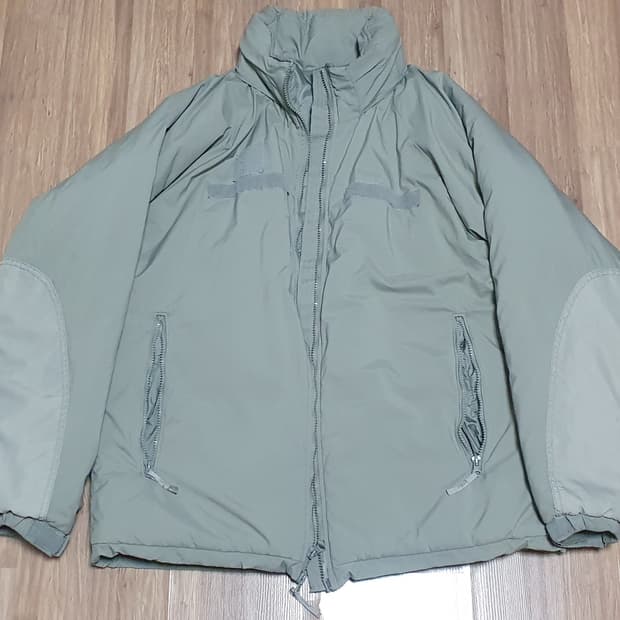 미군 ECWCS Lv.7 프리마로프트 MR 미디움레귤러