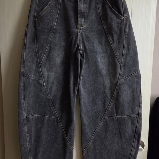 [L] 주앙옴므 트위스트 데님 팬츠 워시드 그레이