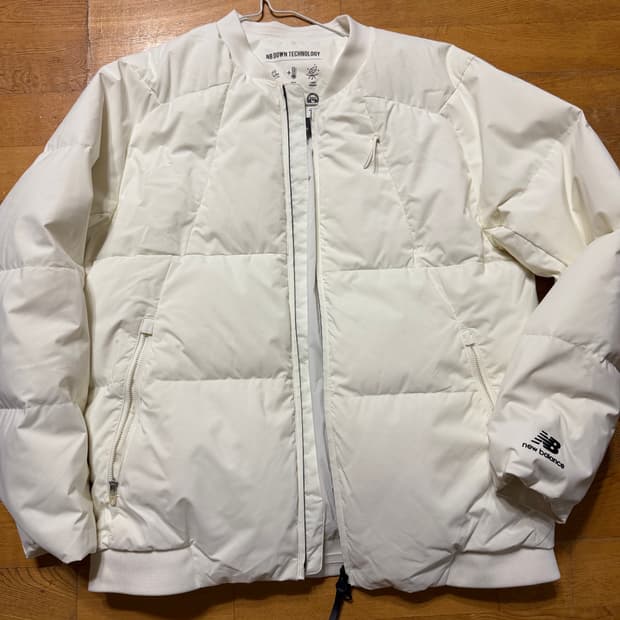 뉴발란스 구스 경량패딩생활방수