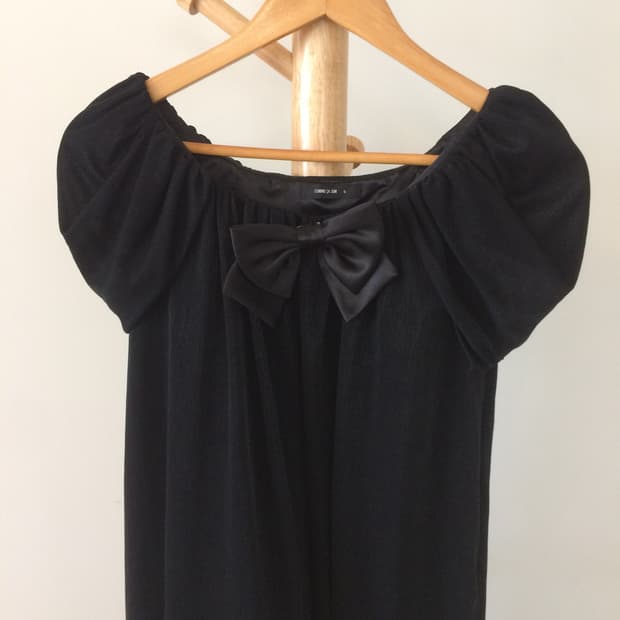 꼼싸이즘 리본 드레스