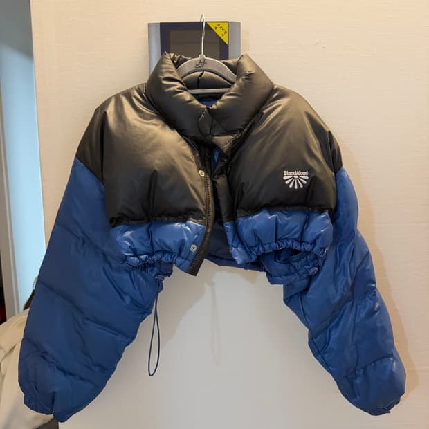 스탠드얼론 크롭패딩