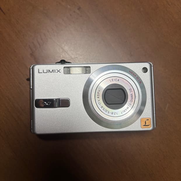panasonic lumix fx7 판매합니다 (작례O)