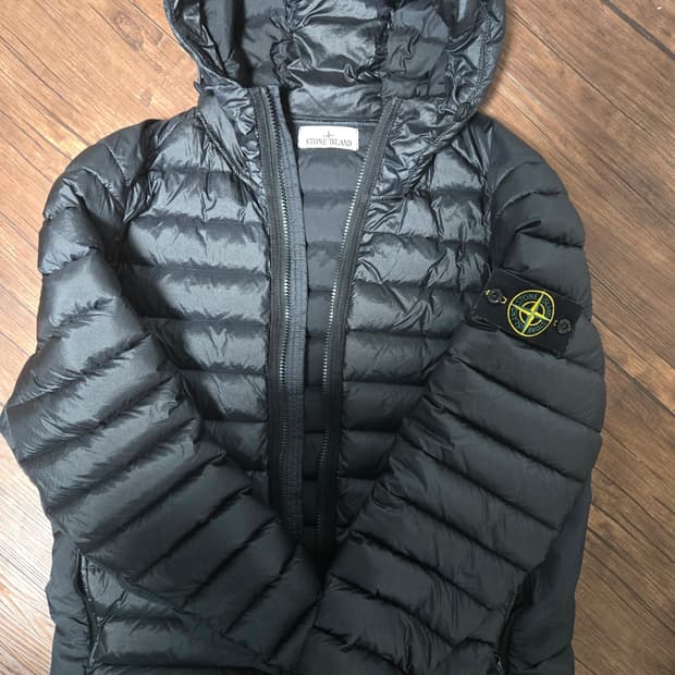 스톤아일랜드 룸우븐 24fw-a0029 블랙L