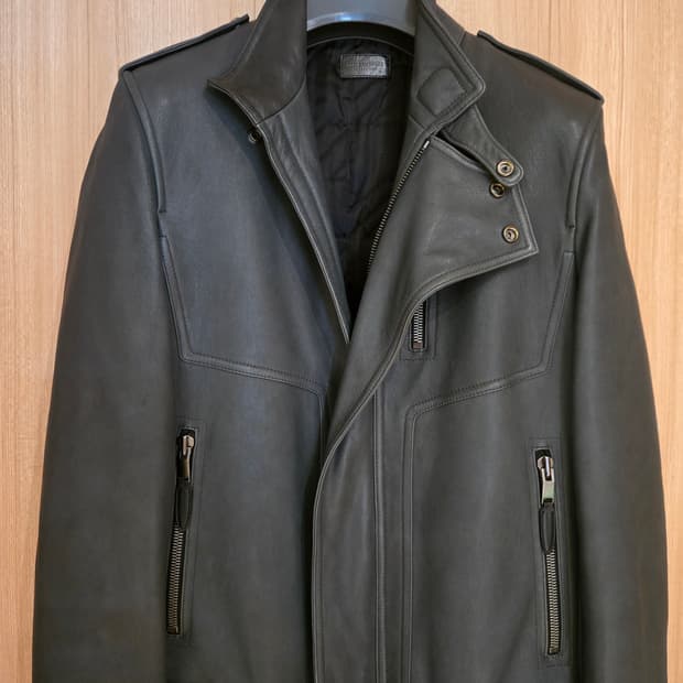 (새제품) 타임옴므 천연 양가죽 하이넥 라이더 자켓 (100)