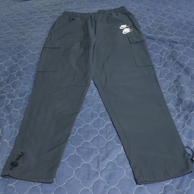 나이키 월드투어 멀티스우시 우븐 카고팬츠 블랙 (L)