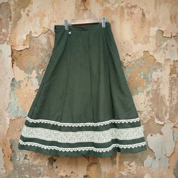 딥그린 레이스 스커트