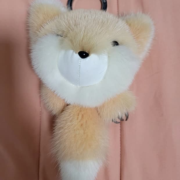 유럽 코펜하겐 브랜드의 천연밍크 참 키링 새제품