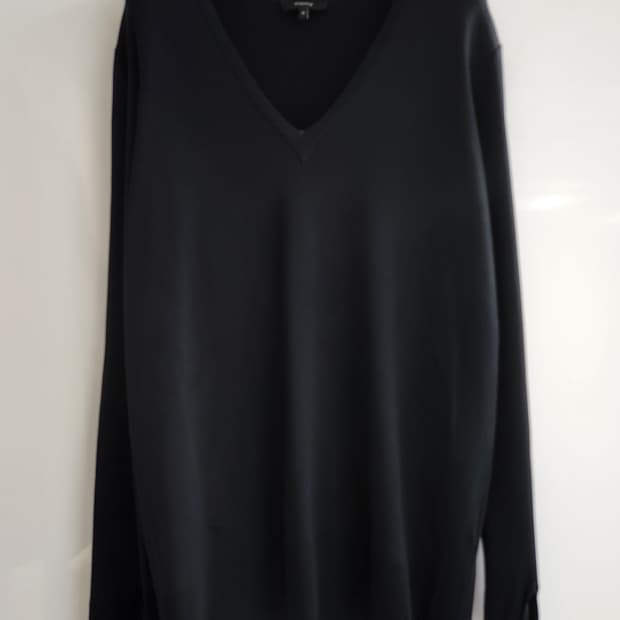 띠어리 블랙 브이넥 남성니트 