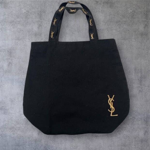 입생로랑 블랙 YSL 자수 캔버스 토트백 OS