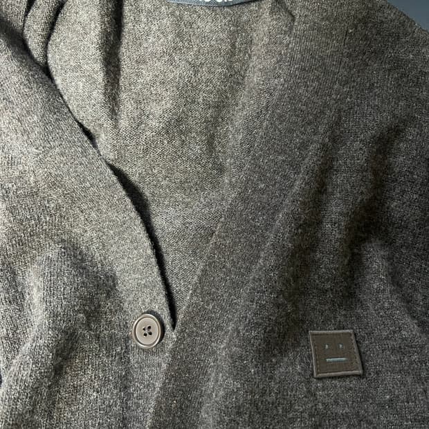 아크네 가디건 다크 브라운 L