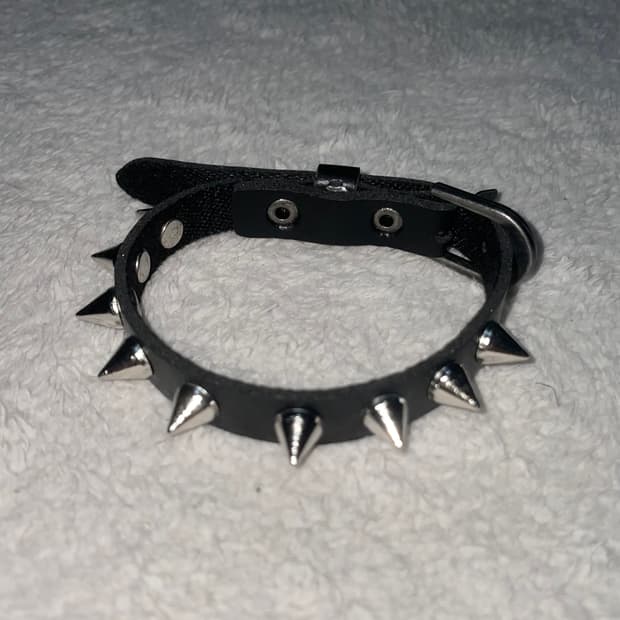 Punk black stud bracelet 펑크 스터드 팔찌
