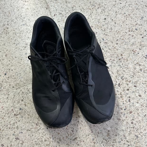 온러닝 파프 클라우드벤처 피크 블랙 300