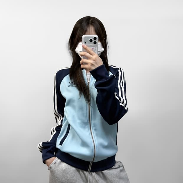 아디다스 슈퍼스타 트랙탑 져지 소라