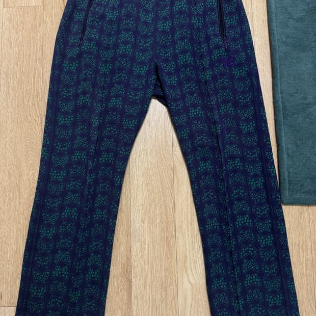 니들스 트랙팬츠