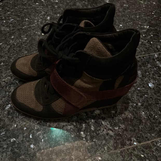 Ash 아쉬 웨지힐 버건디 39