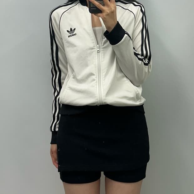 아디다스 슈퍼걸 흰검 화이트 져지