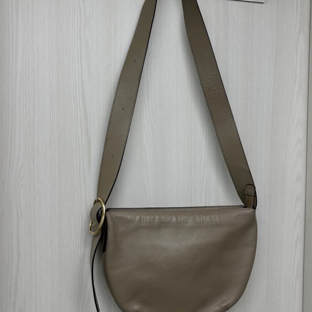 마지셔우드 숄더백