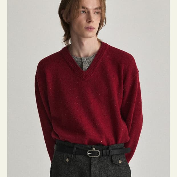 웨이비니스 헨리오버 브이넥 니트 레드그레이2