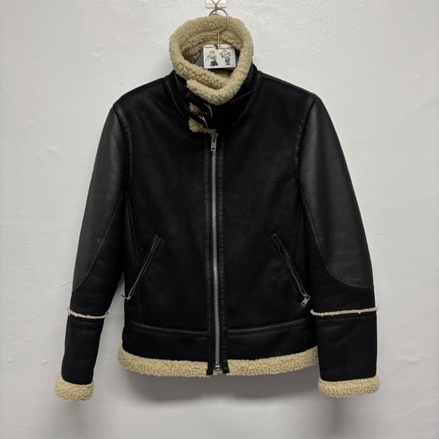 카이아크만 무스탕 2