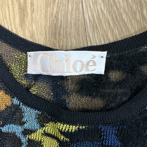 끌로에 시스루 탑