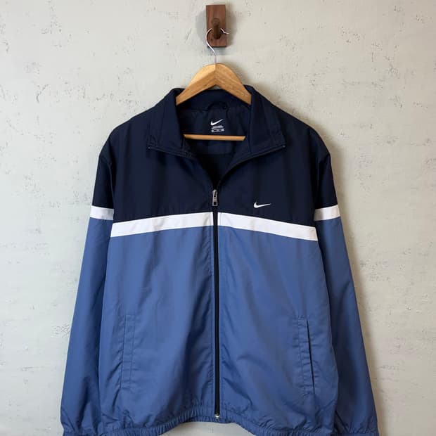나이키 빈티지 스우시 바람막이