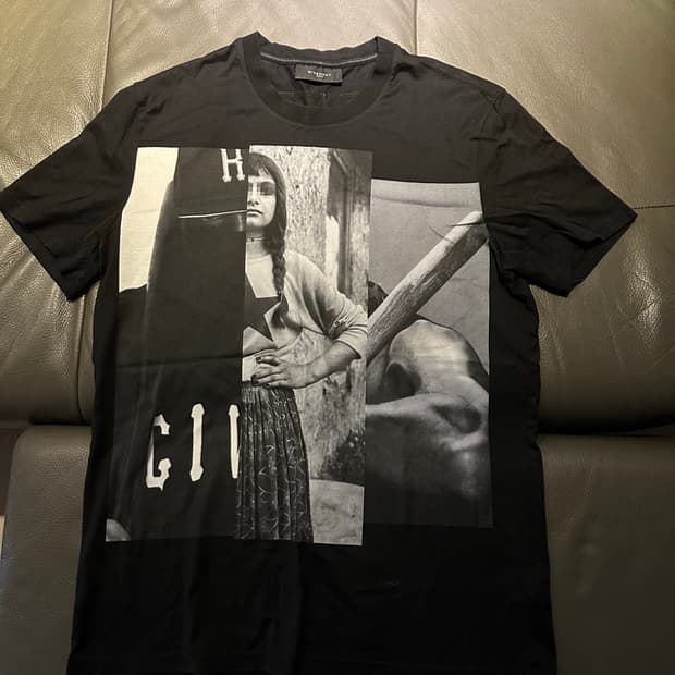 Givenchy 블랙 프린트 티셔츠 L