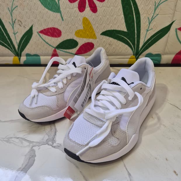 푸마 운동화 화이트 스니커즈220