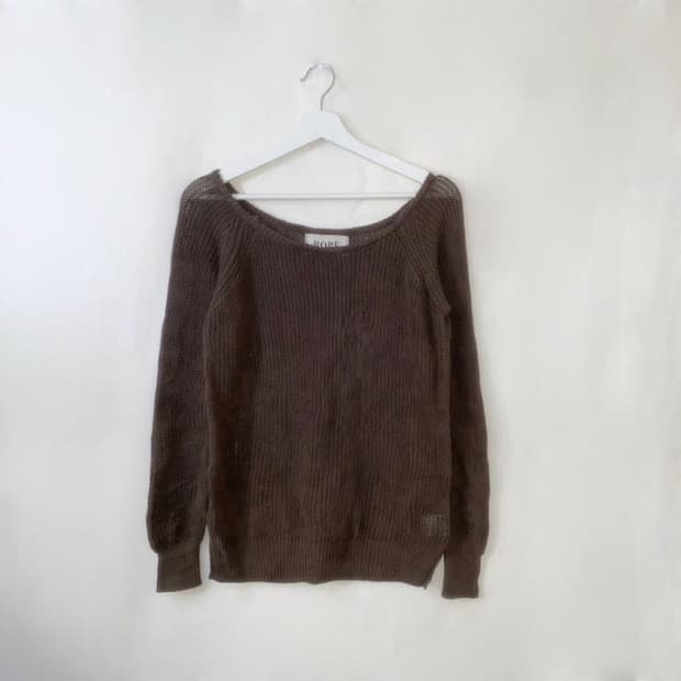 464. khaki deep U-neck knit