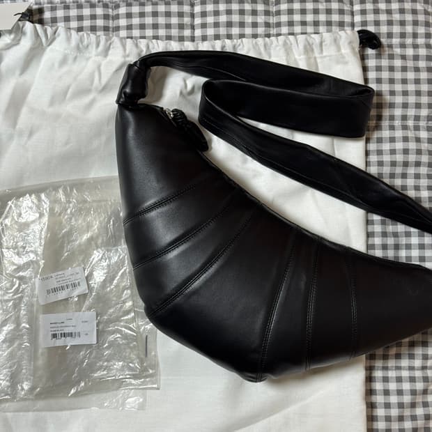 [1회착] 르메르 미디움 크루아상 백 블랙