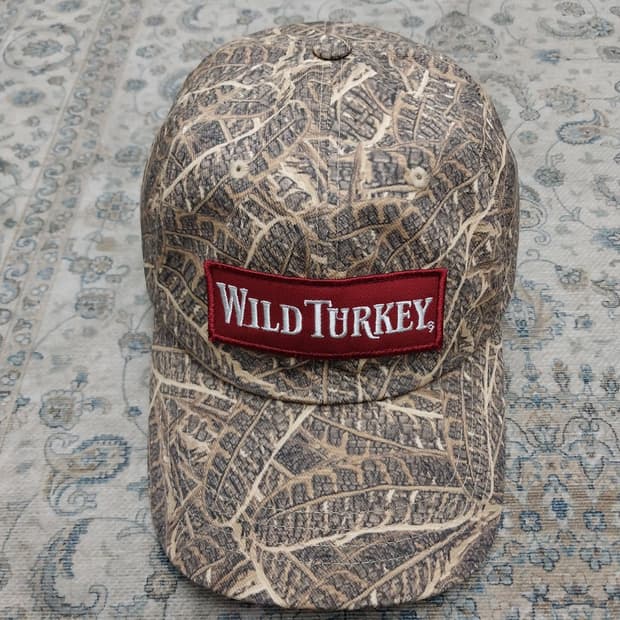 (새상품) WILD TURKY 와일드 터키 나뭇잎 패턴 볼캡
