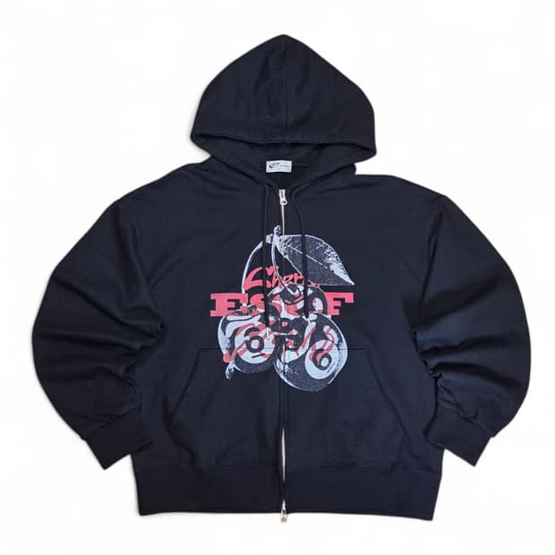 이스케이프프롬 블랙 체리밤 프린트 투웨이 후드집업 블랙 (실L)

