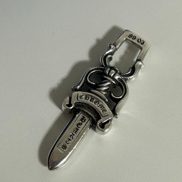 Chrome Hearts 10 Dagger Pendant