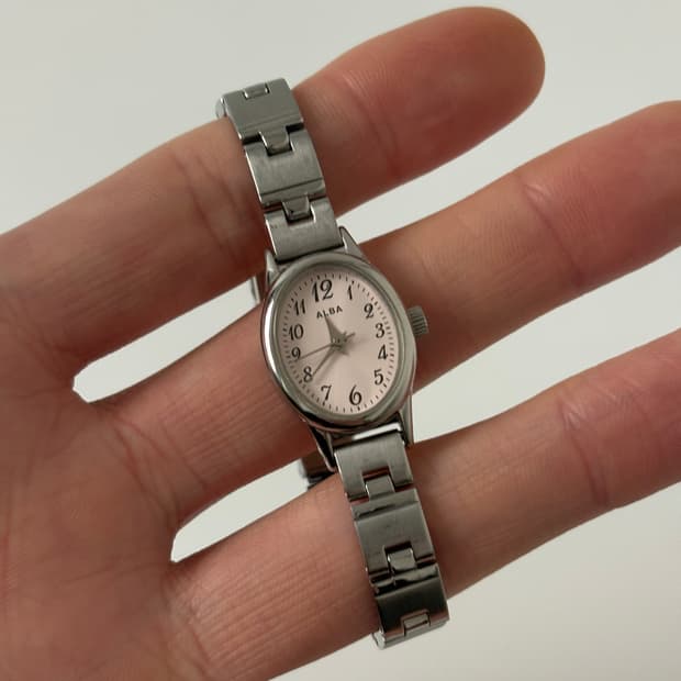 세이코 알바 1990년대 빈티지 시계 핑크 실버 오벌 쿼츠 여성