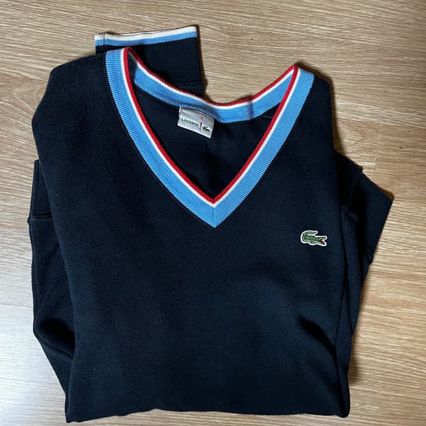 라코스테 네이비 니트