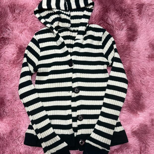 스트라이프 후드 니트