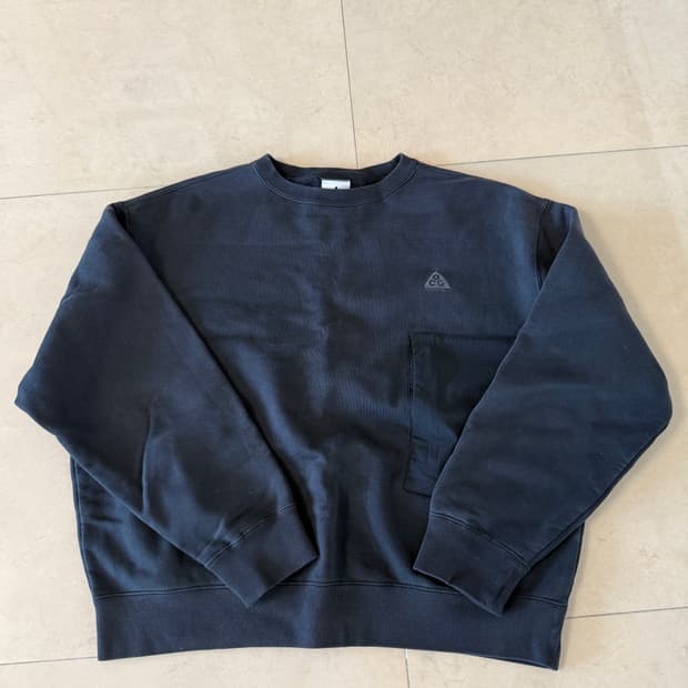 나이키 ACG 포켓 맨투맨