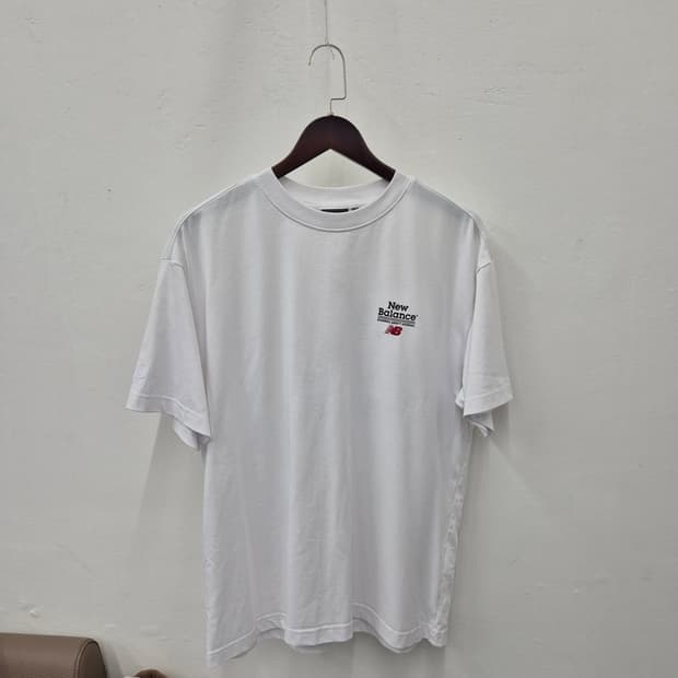 뉴발란스 티셔츠 M