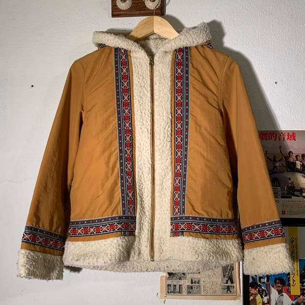 빔즈보이 플라워 자수 보아 후드집업