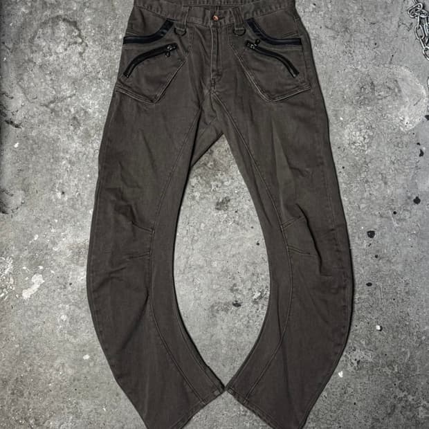 PPFM Zip Pocket Detail Curve pants