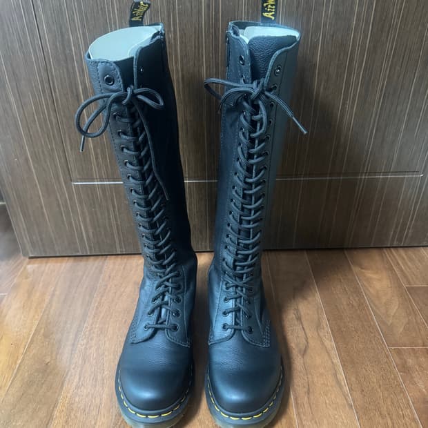 닥터마틴 20홀 250